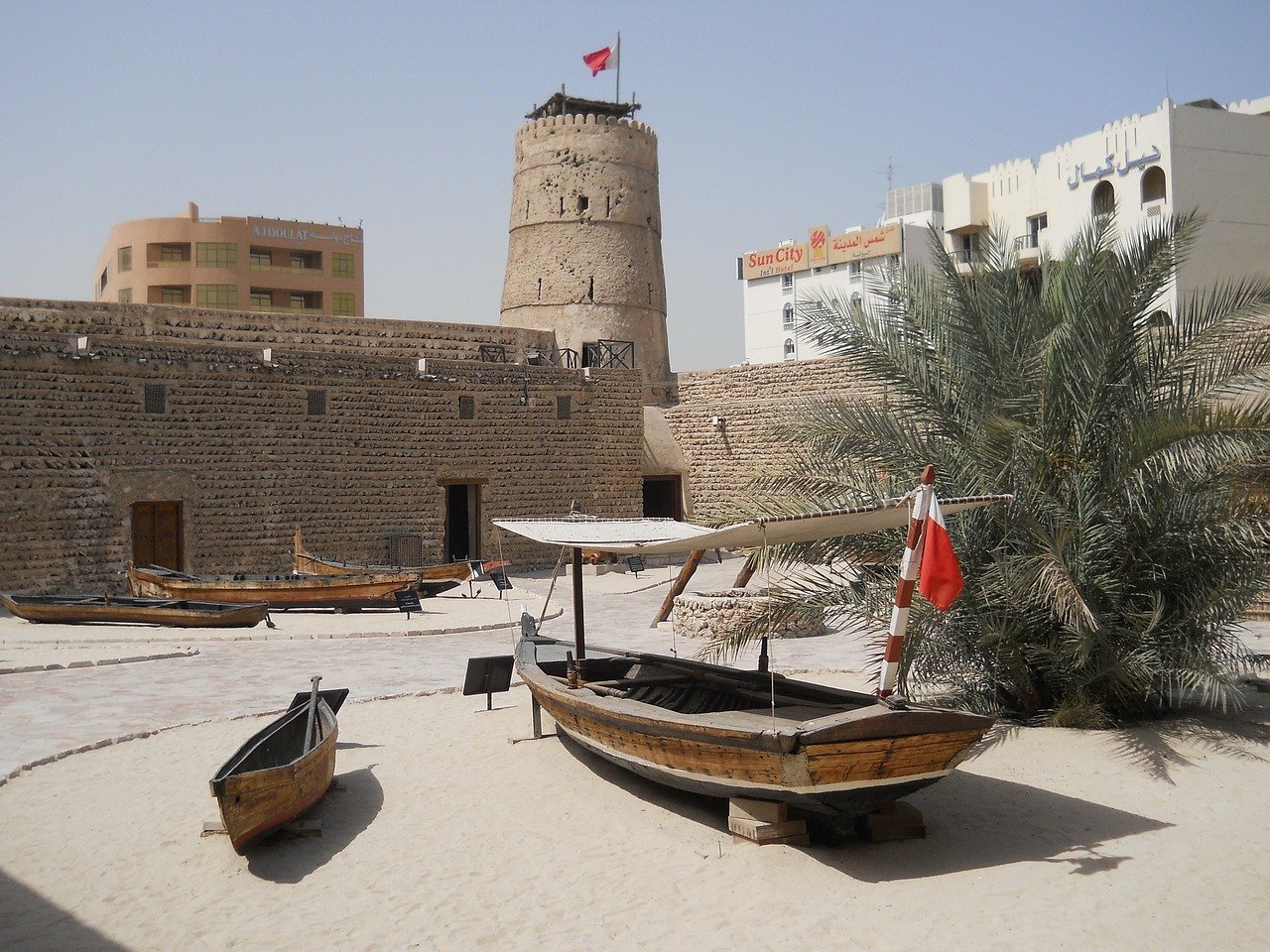 Al Fahidi Fort - Dubai Museum is one of the cheap things to do in Dubai. Read this guide to free things to do in Dubai now and make the most of your trip to Dubai.