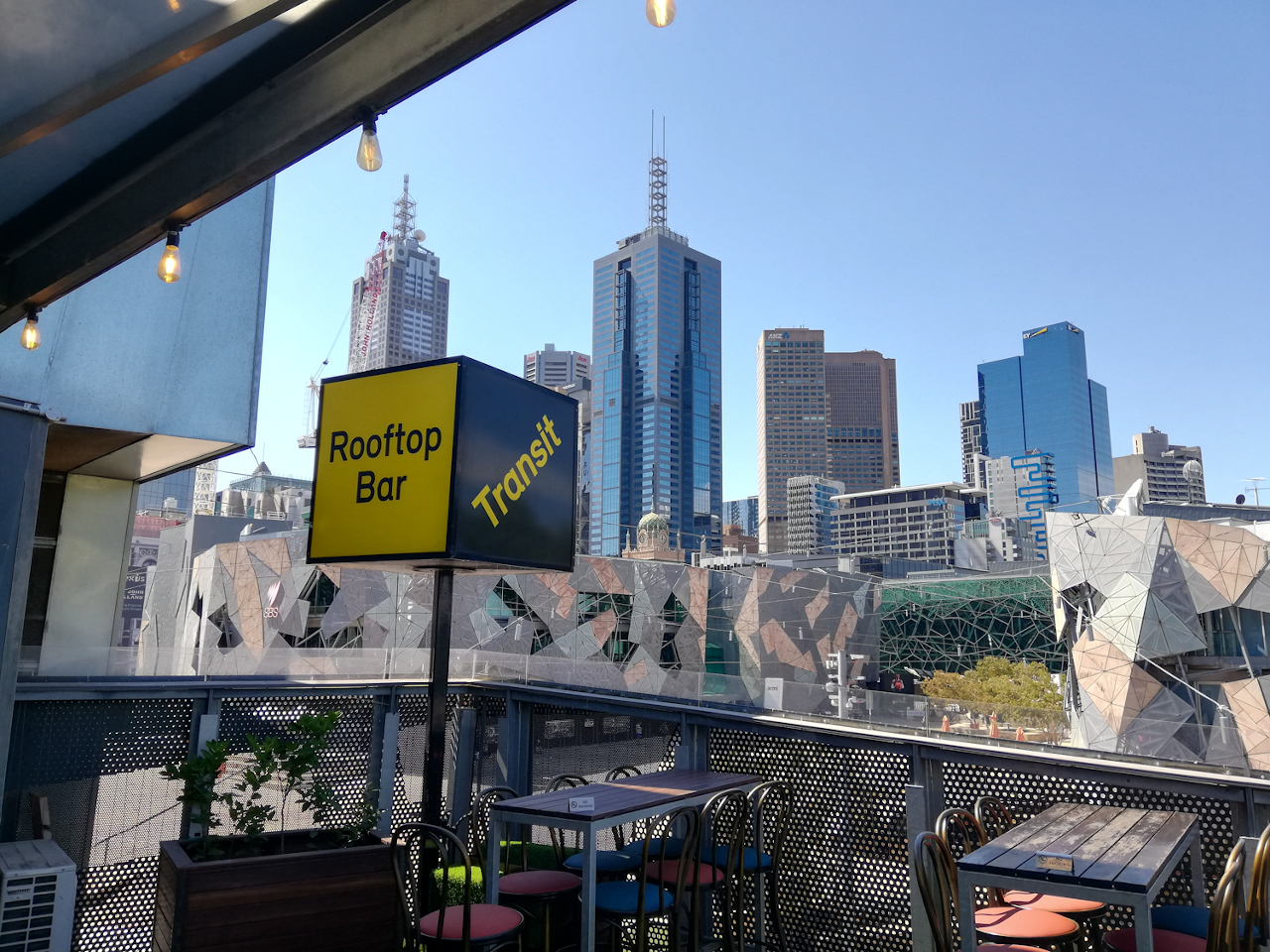 Transit Rooftop Bar is one of Melbourne's best rooftop bars. Read this article to discover all the amazing bars to visit in Melbourne!