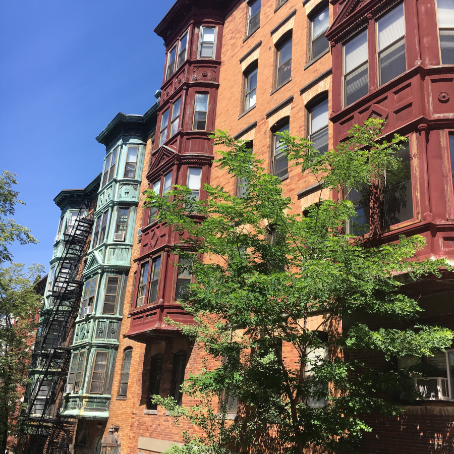 Back Bay is one of the best places to visit in Boston USA. This Boston guides presents you everything you need to know to go Boston sightseeing.