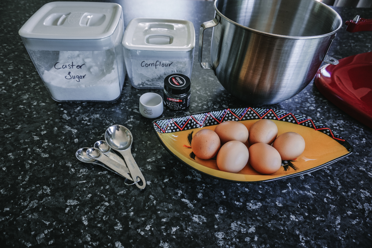 Pavlova ingredients - how to make Pavlova cake